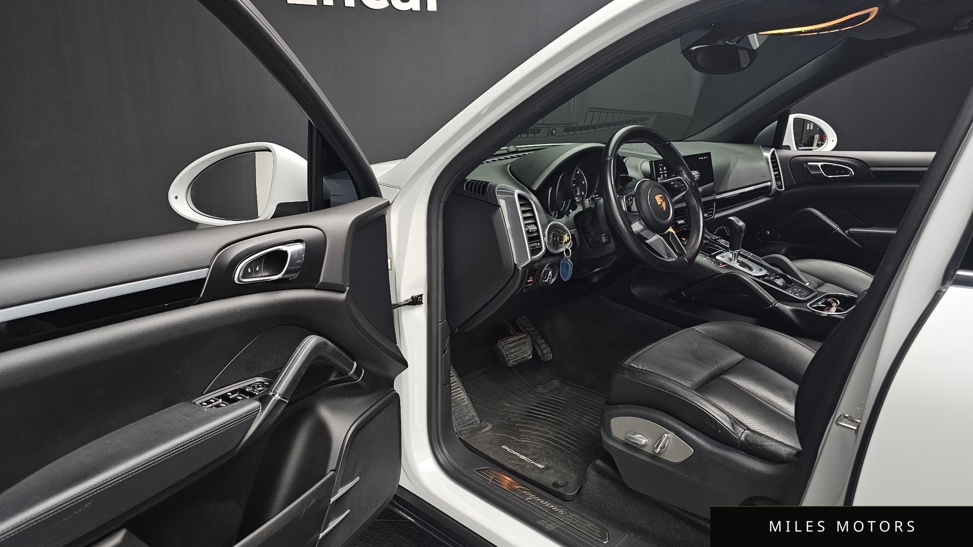 Porsche Cayenne 2015 — миниатюра 11