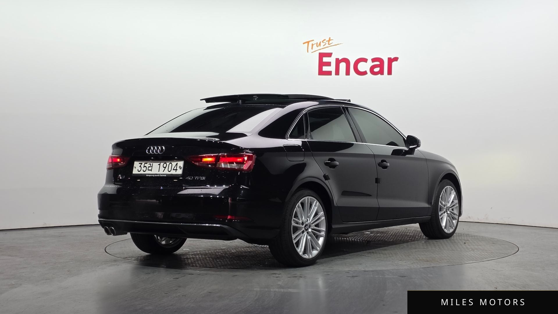 Audi A3 2018 — миниатюра 2