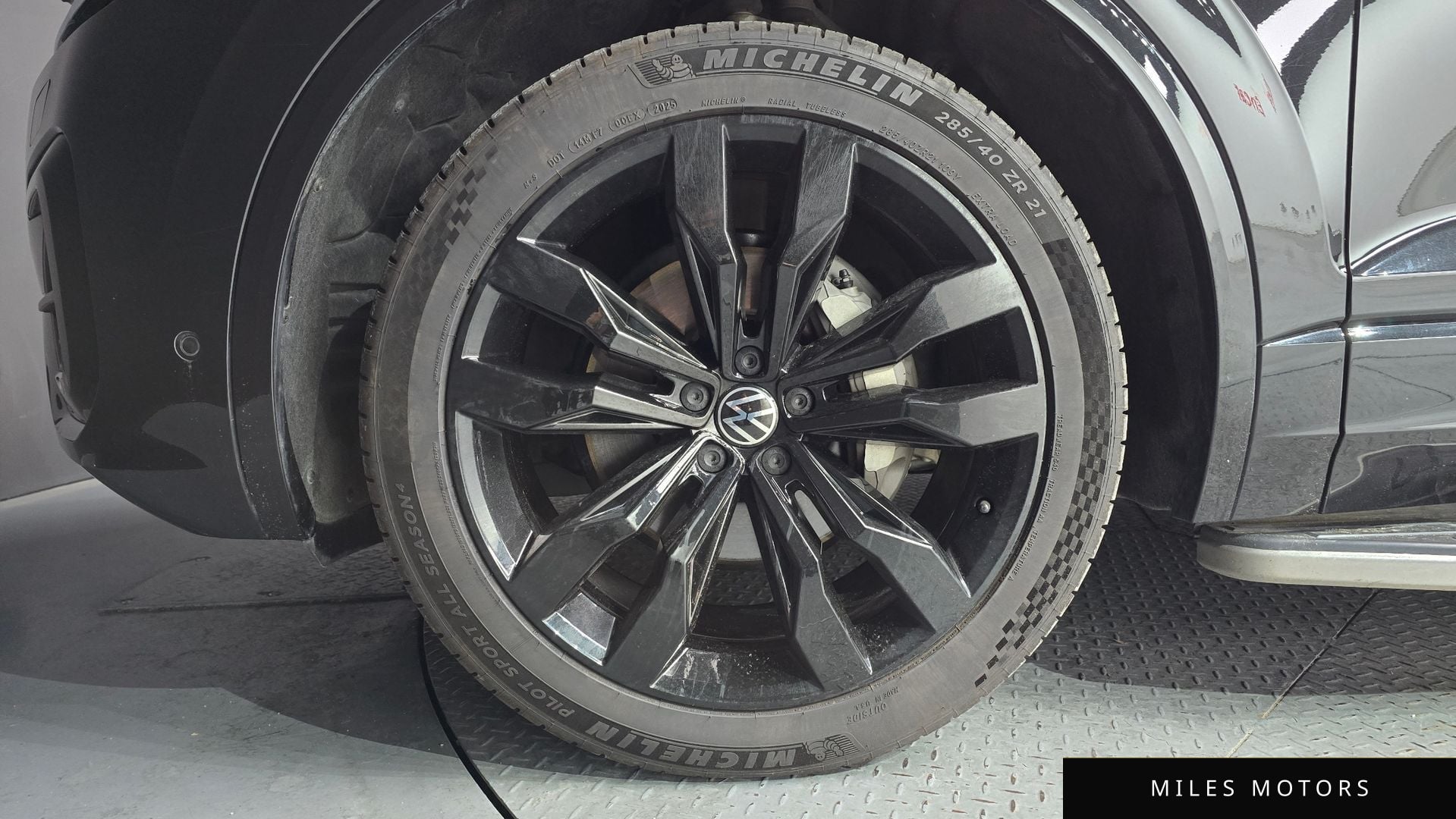 Volkswagen Touareg 2023 — миниатюра 5