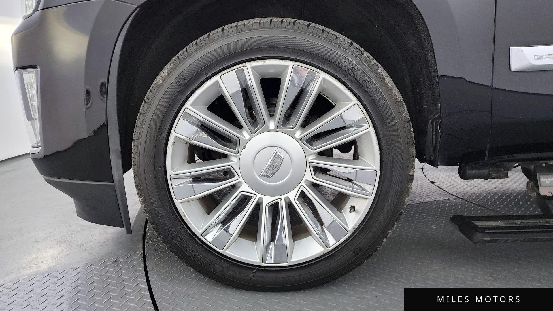Cadillac Escalade 2015 — миниатюра 5