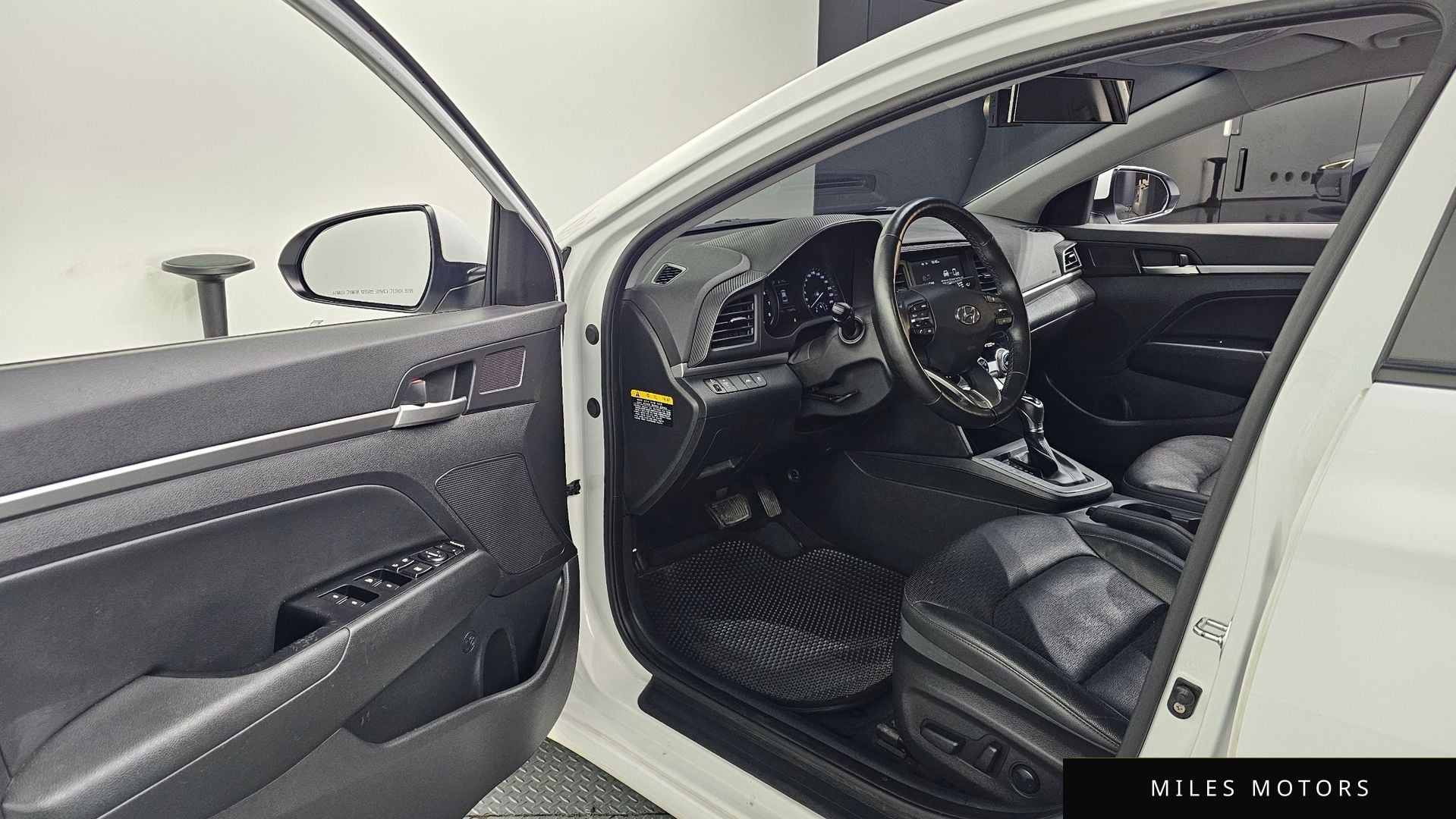 Hyundai AVANTE 2019 — миниатюра 10