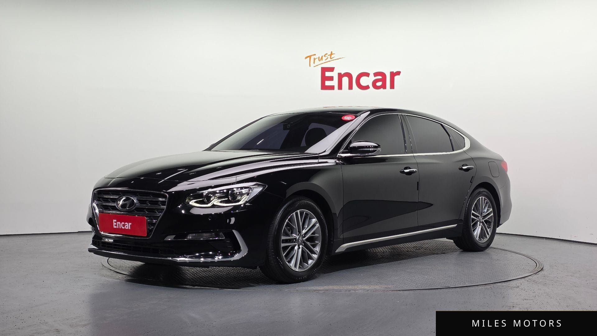 Hyundai Grandeur 2019 — фото 1 из 12