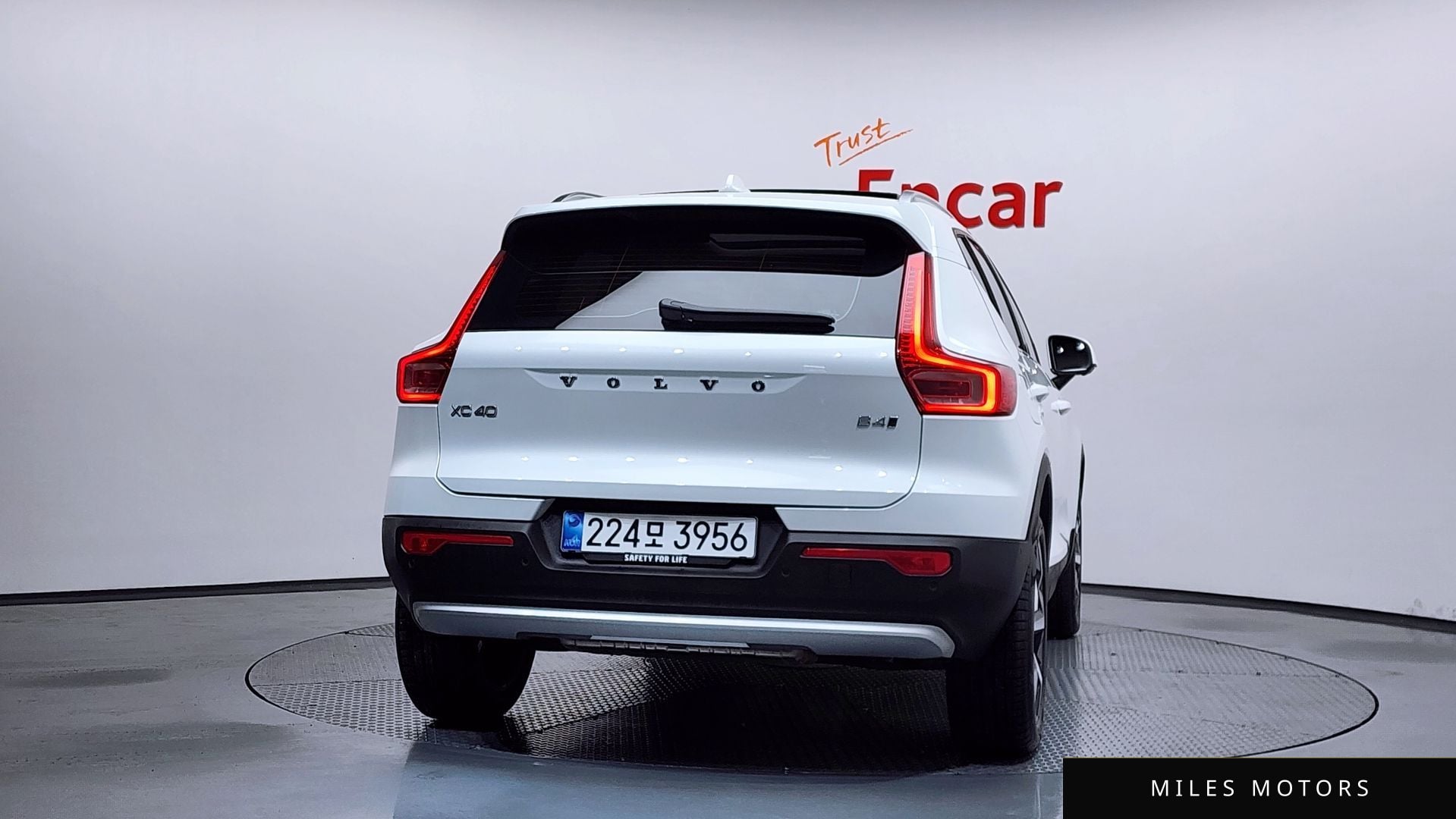 Volvo XC40 2025 — миниатюра 4