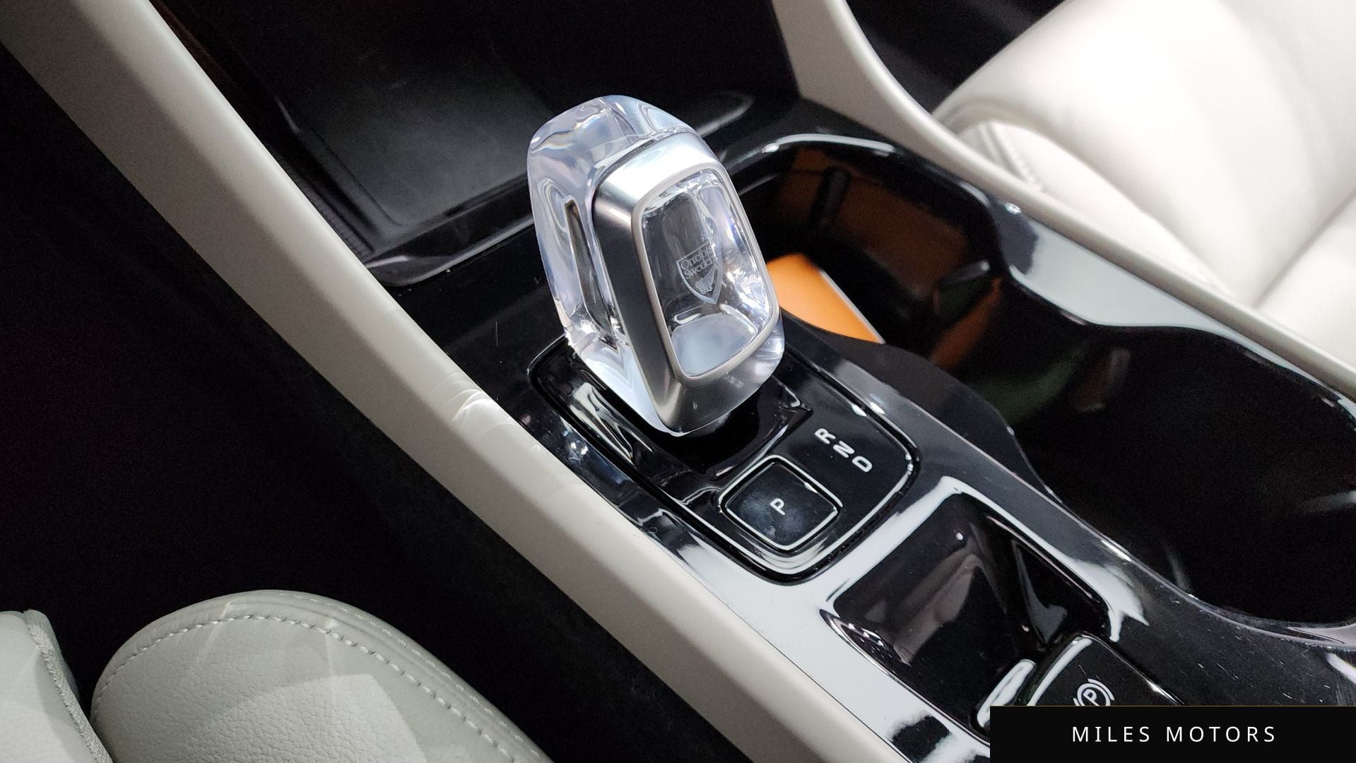 Volvo XC40 2025 — миниатюра 9