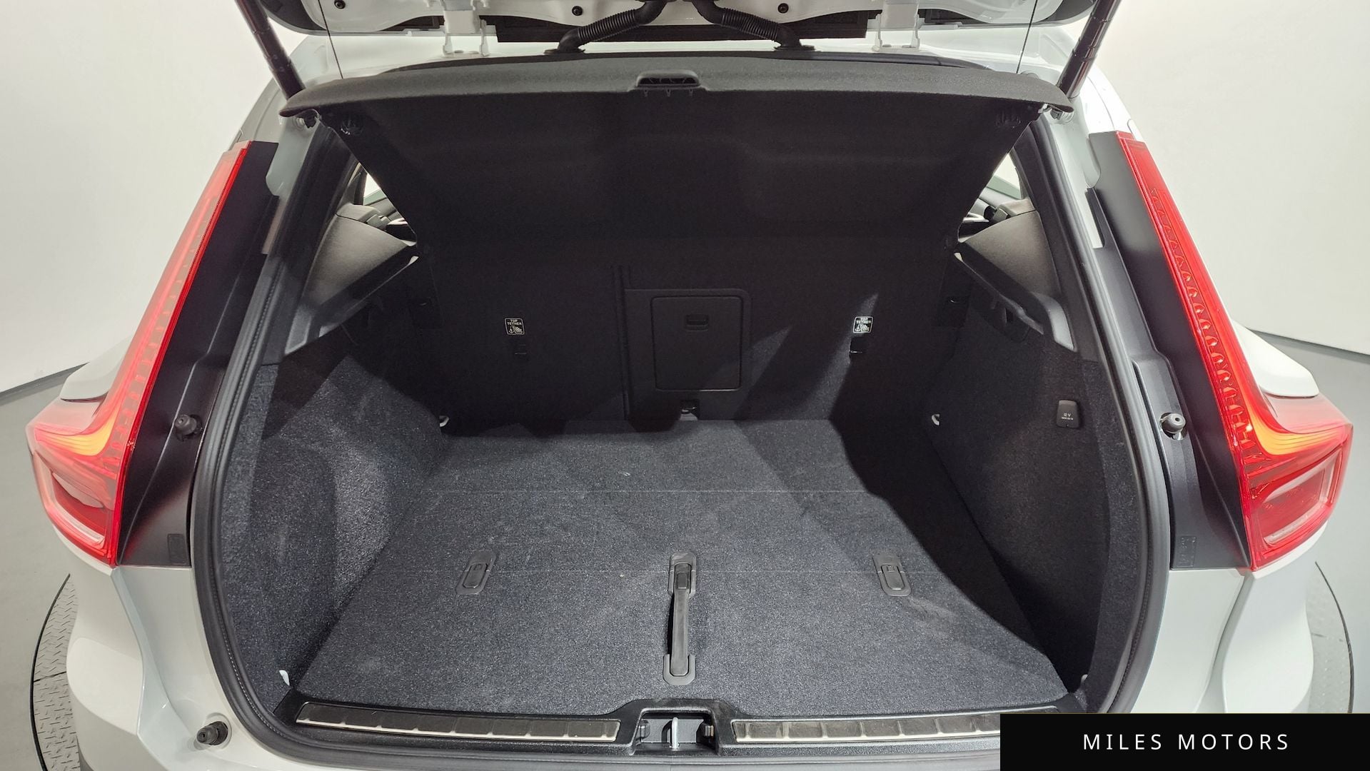 Volvo XC40 2025 — миниатюра 20
