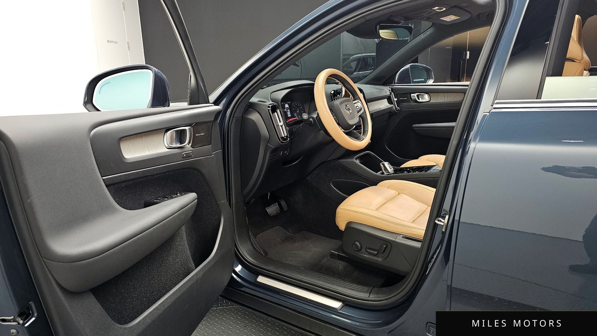 Volvo XC40 2021 — миниатюра 10