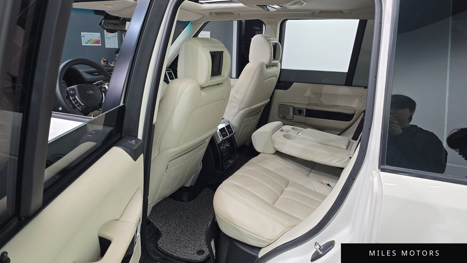 Land Rover Range Rover 2010 — миниатюра 11