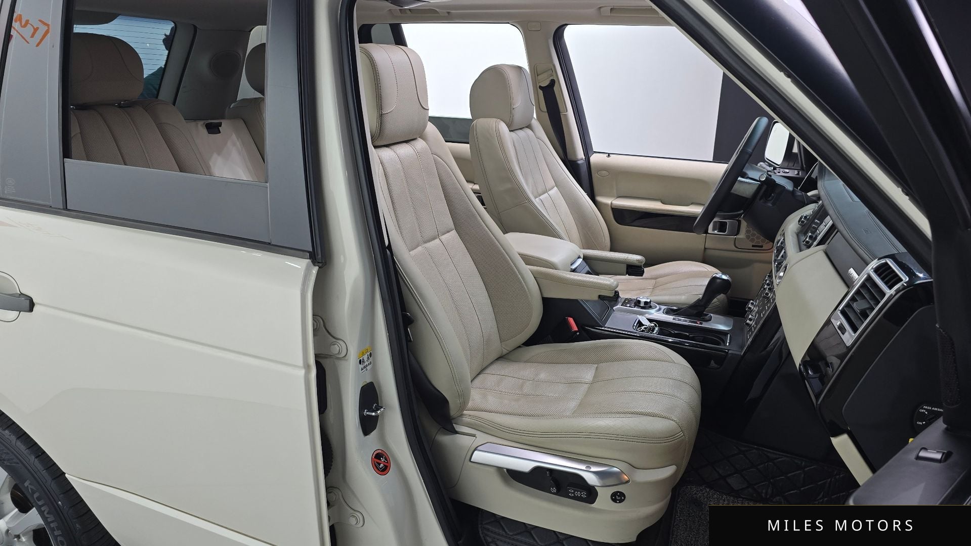 Land Rover Range Rover 2010 — миниатюра 12