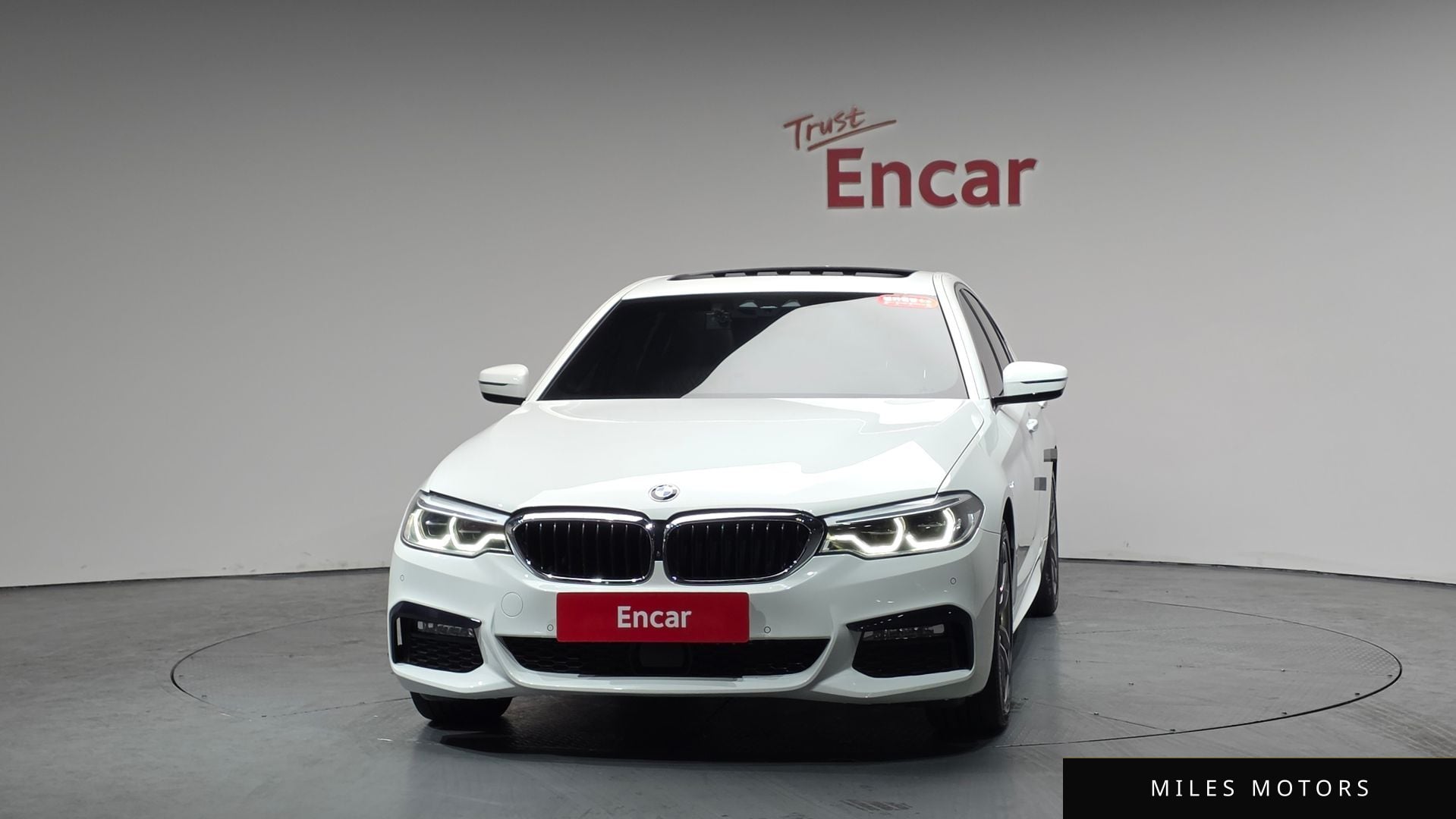 BMW 5 Series (G30) 2018 — миниатюра 2