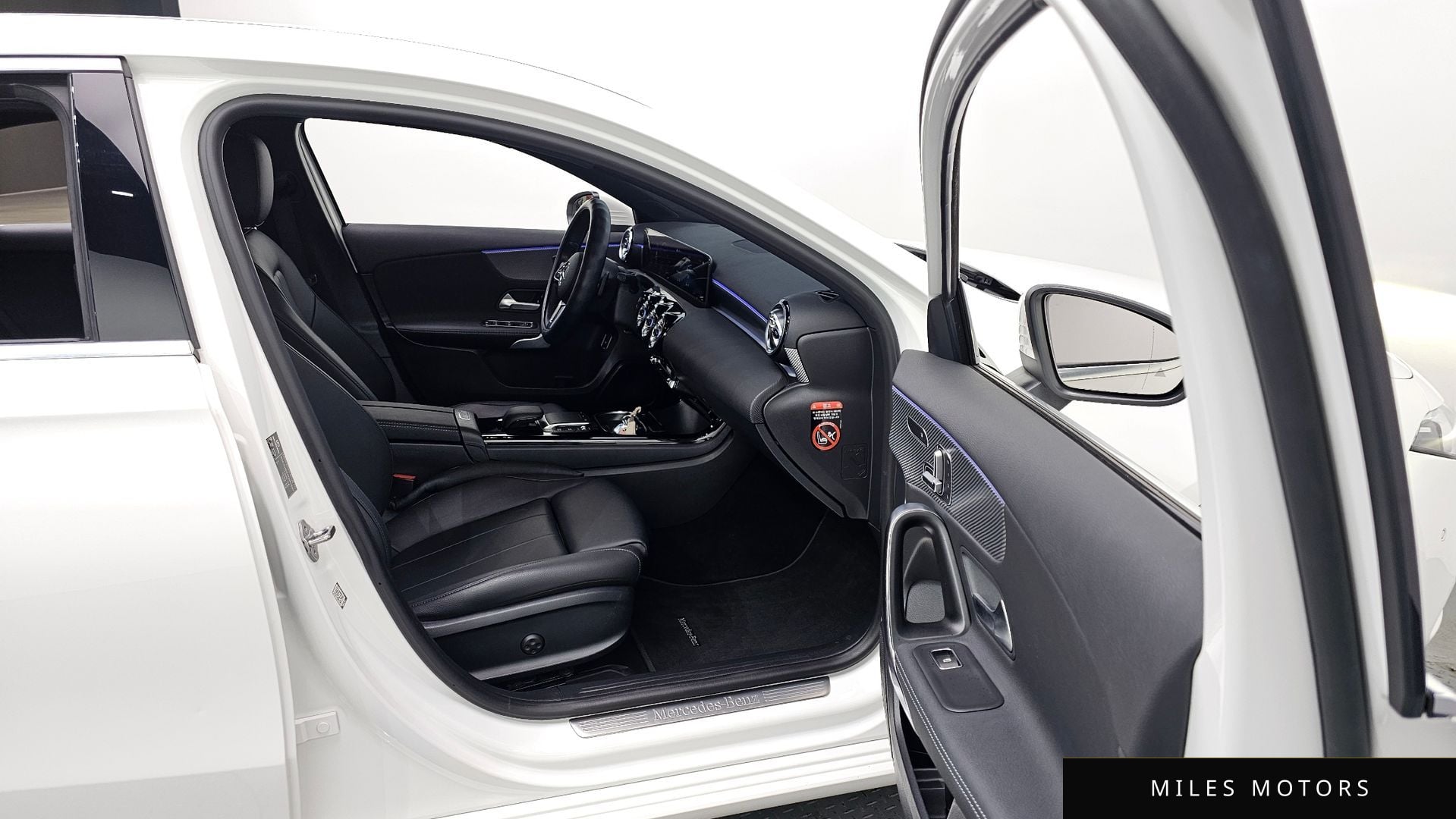 Mercedes-Benz A-Class W177 2023 — миниатюра 11