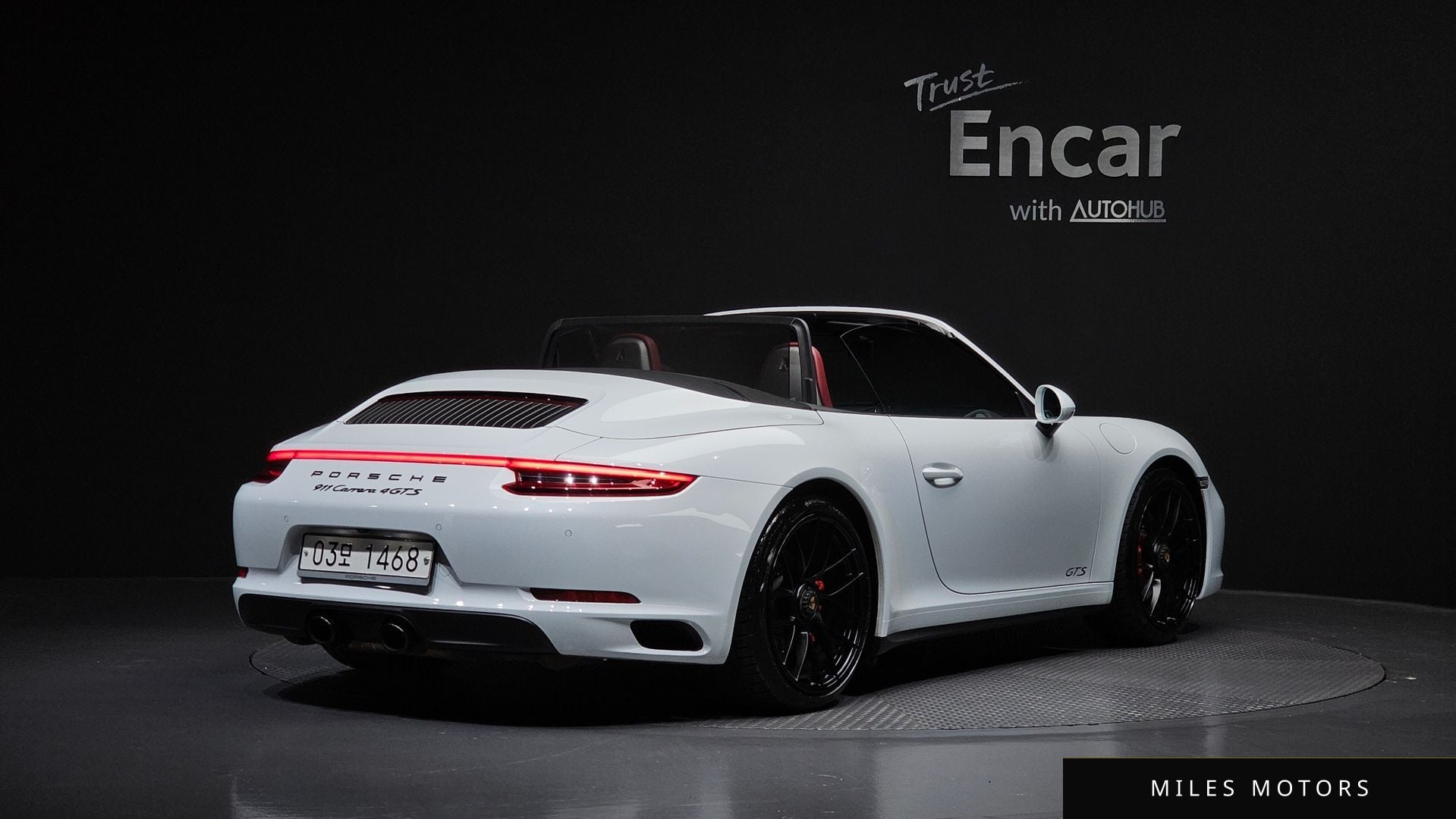Porsche 911 2017 — миниатюра 2