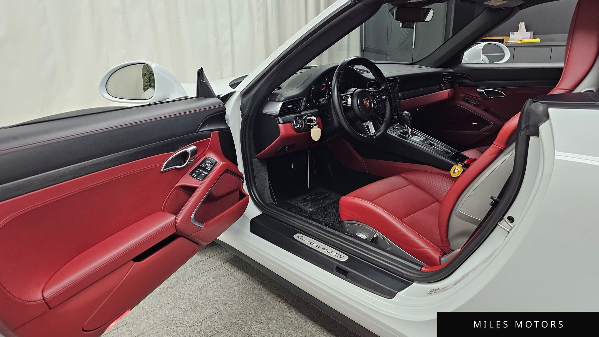 Porsche 911 2017 — миниатюра 10