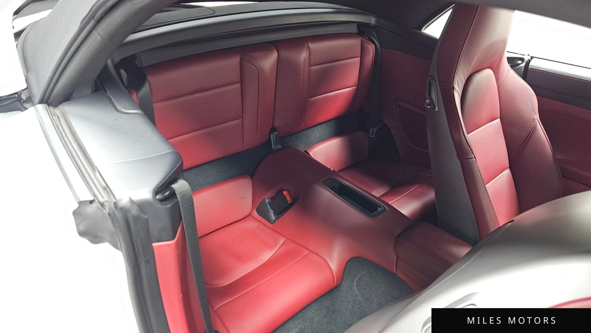 Porsche 911 2017 — миниатюра 12