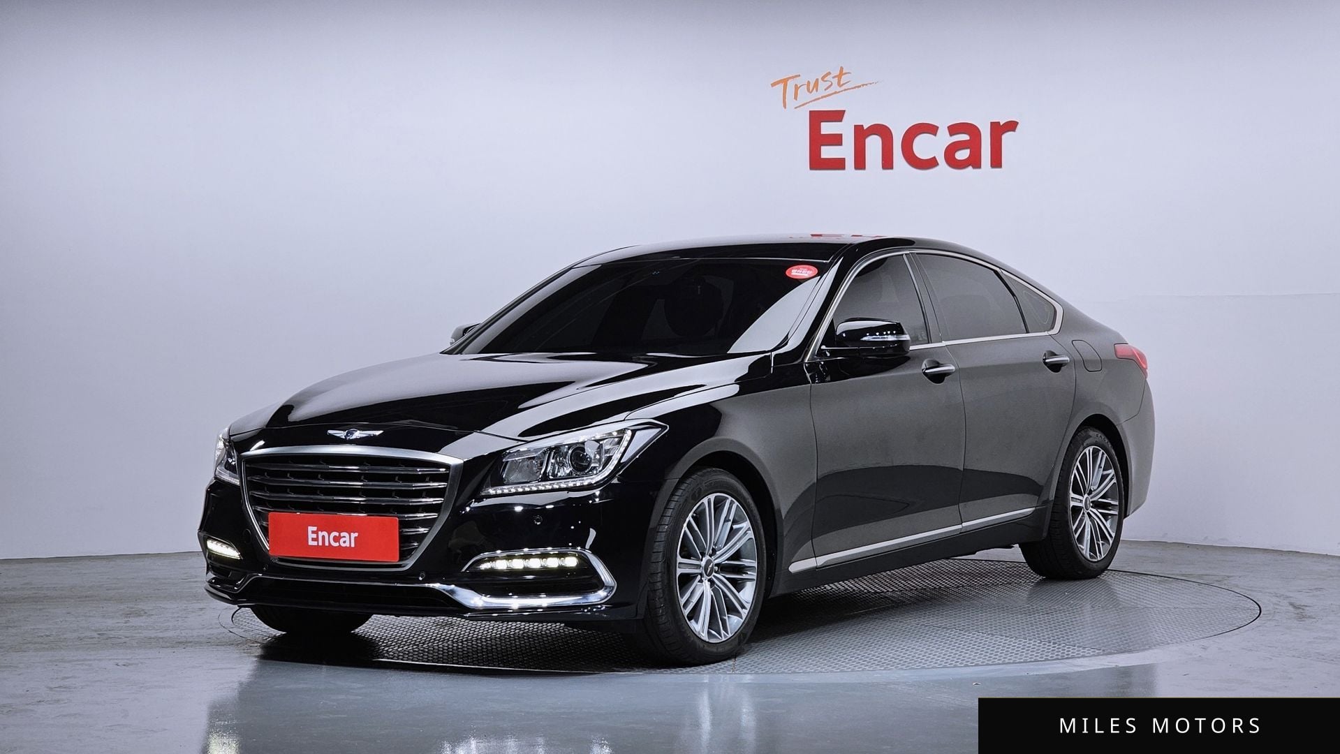 Genesis G80 2017 — фото 1 из 12
