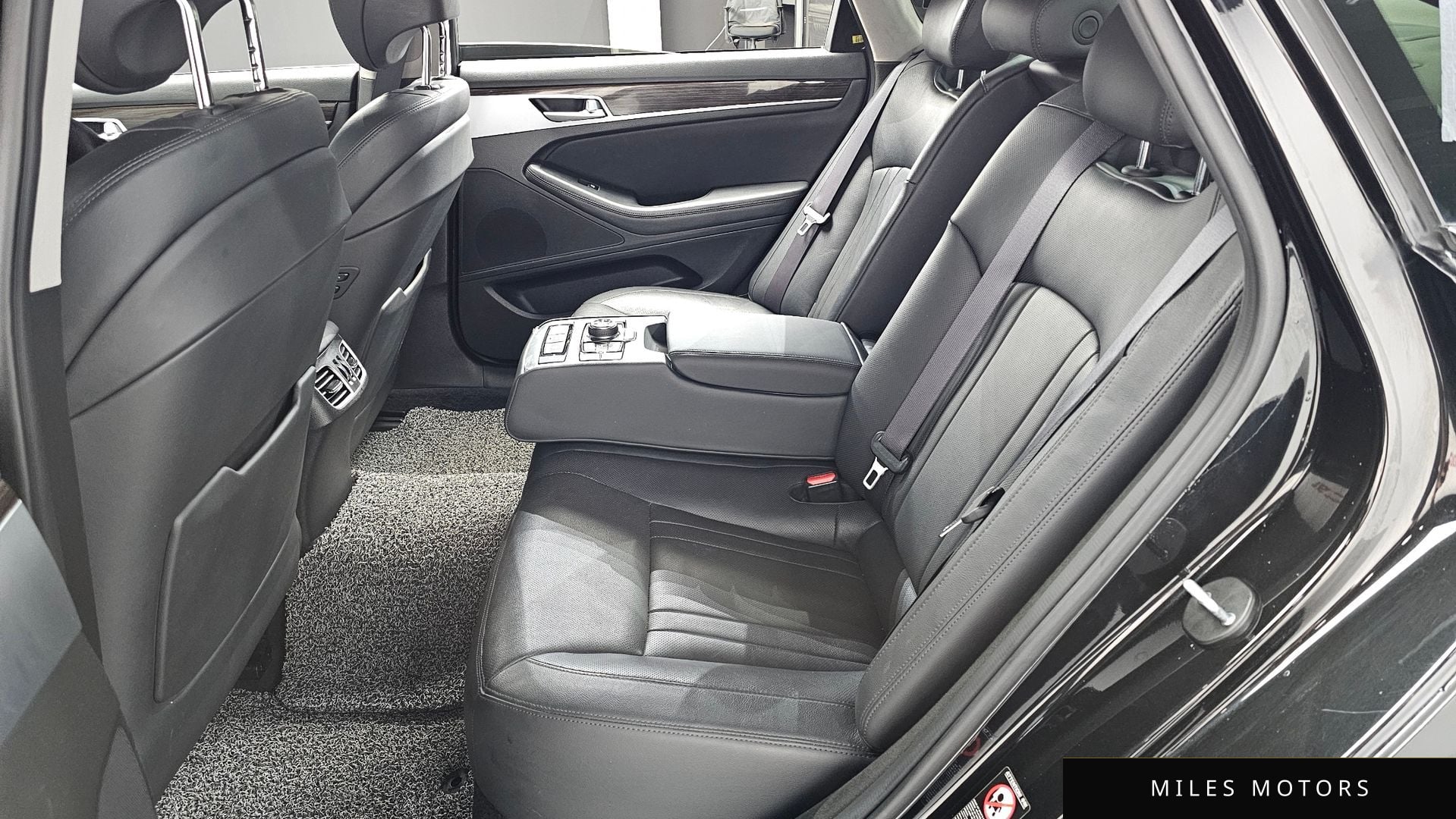 Genesis G80 2017 — миниатюра 12