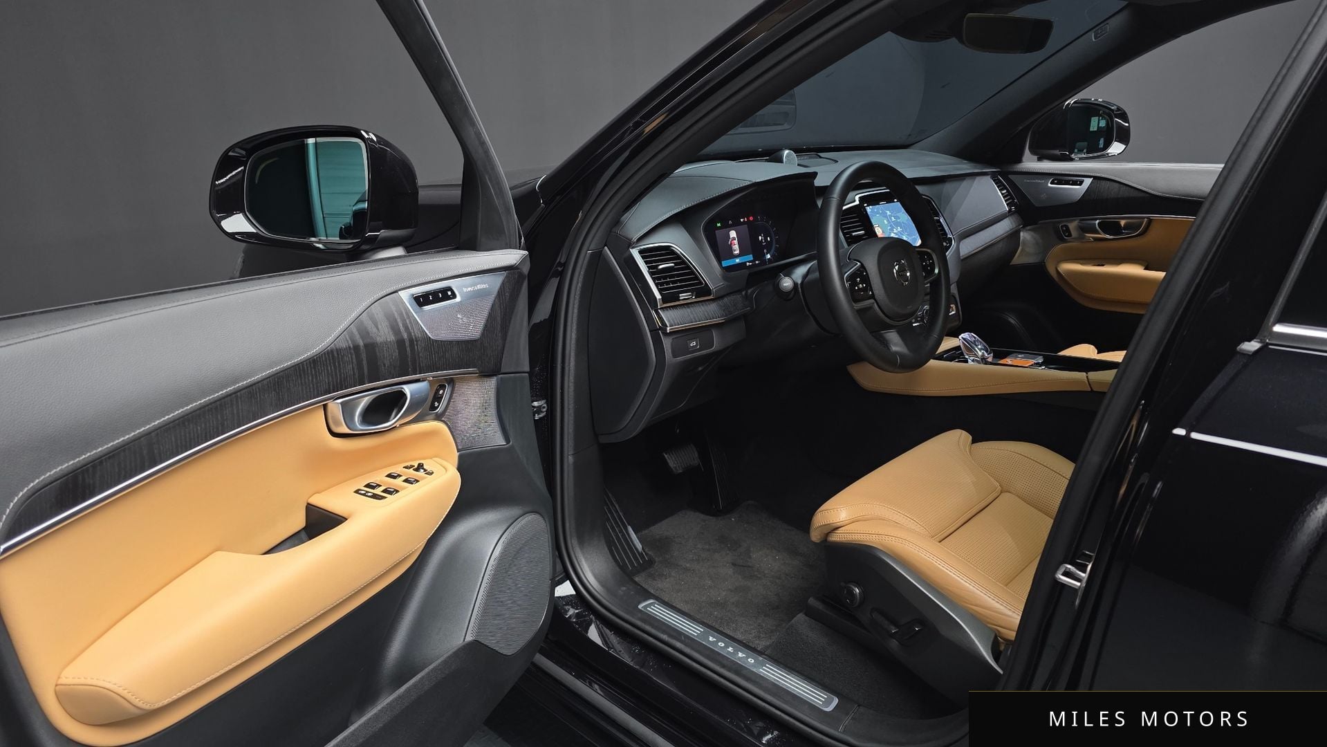 Volvo XC90 2025 — миниатюра 10