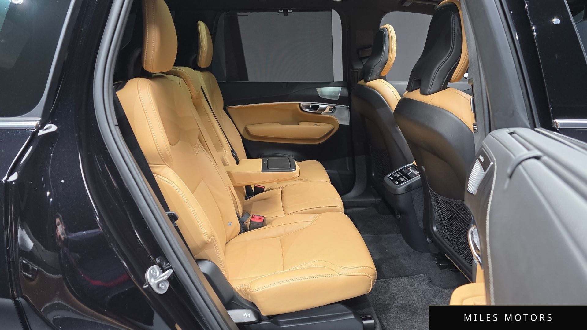 Volvo XC90 2025 — миниатюра 12