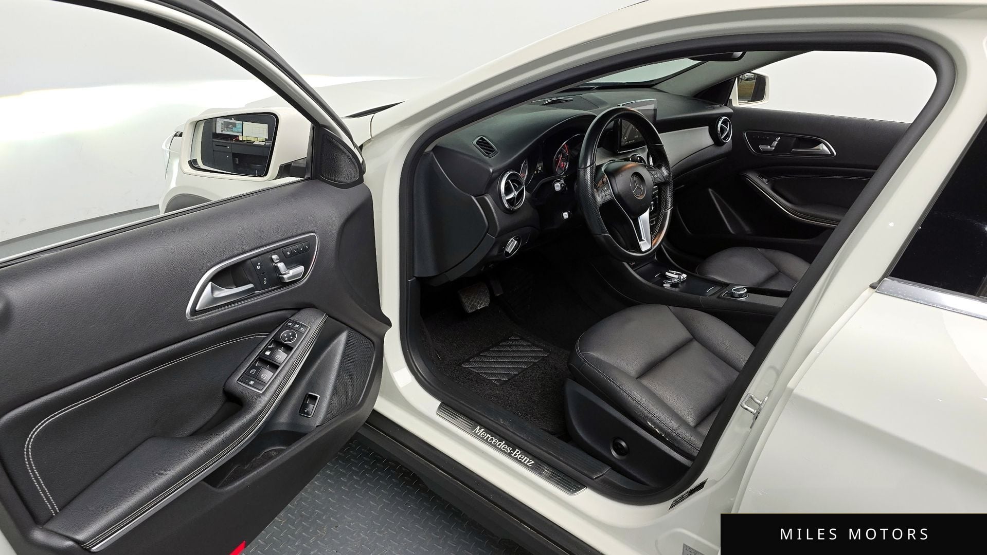 Mercedes-Benz GLA-Class X156 2015 — миниатюра 10