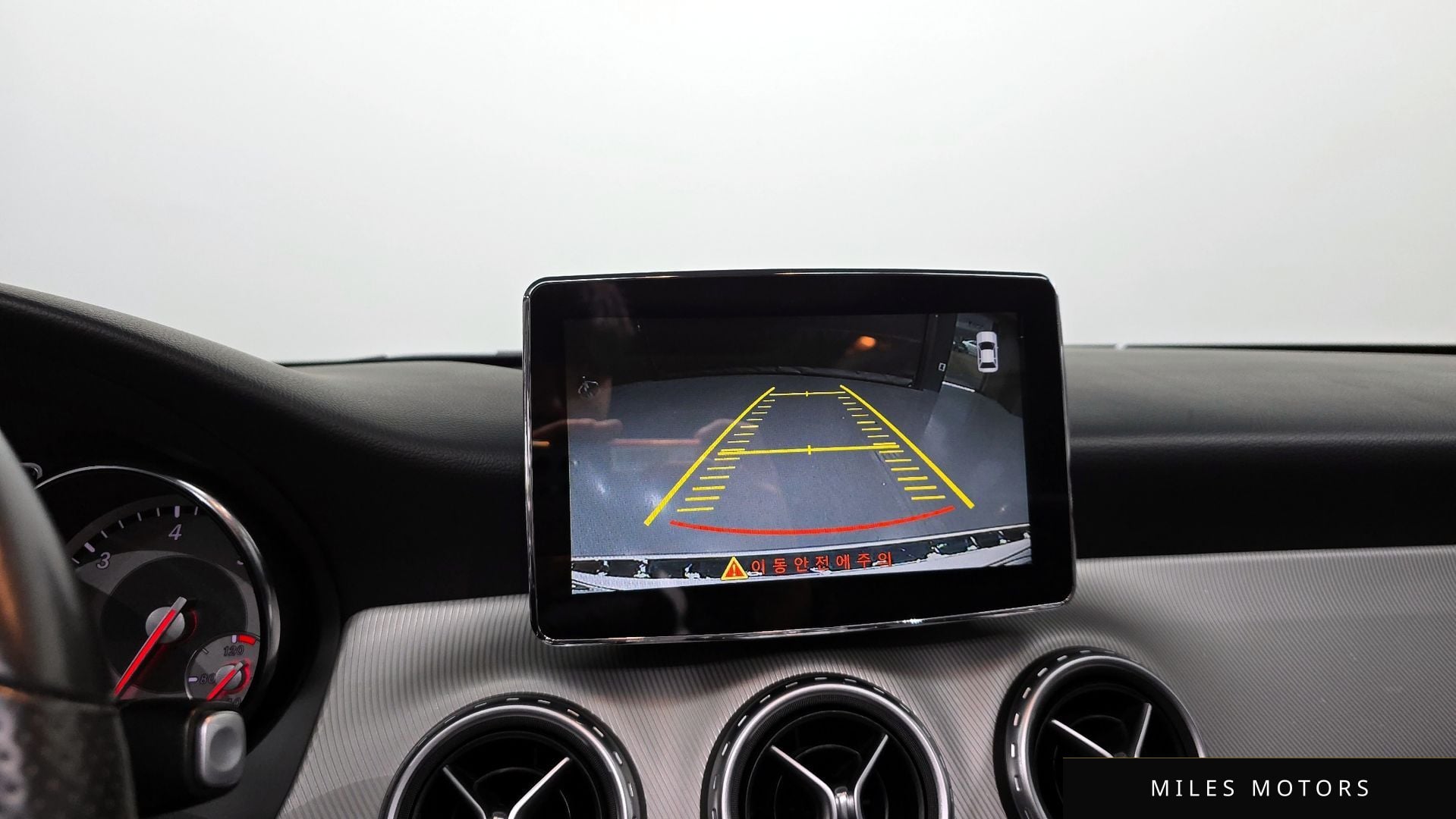 Mercedes-Benz GLA-Class X156 2015 — миниатюра 14