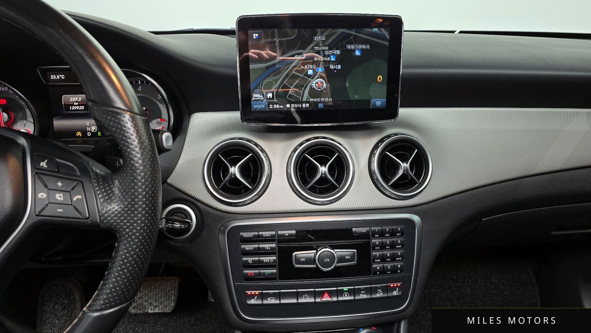 Mercedes-Benz GLA-Class X156 2015 — миниатюра 16
