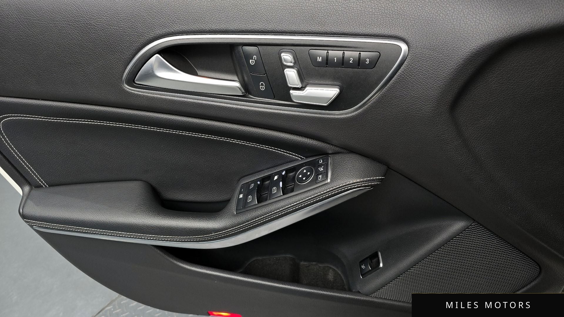 Mercedes-Benz GLA-Class X156 2015 — миниатюра 17