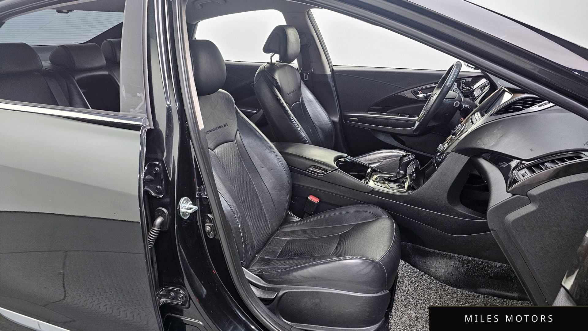 Hyundai Grandeur 2014 — миниатюра 10