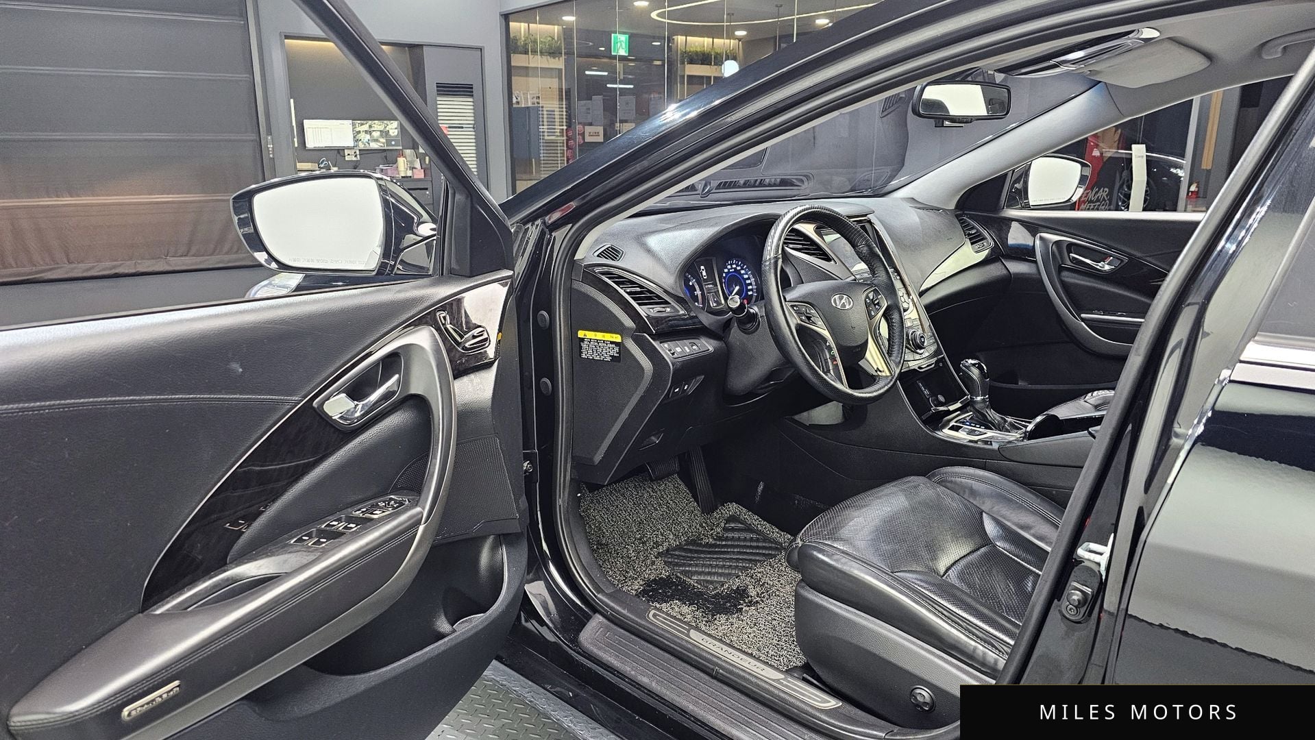 Hyundai Grandeur 2014 — миниатюра 11