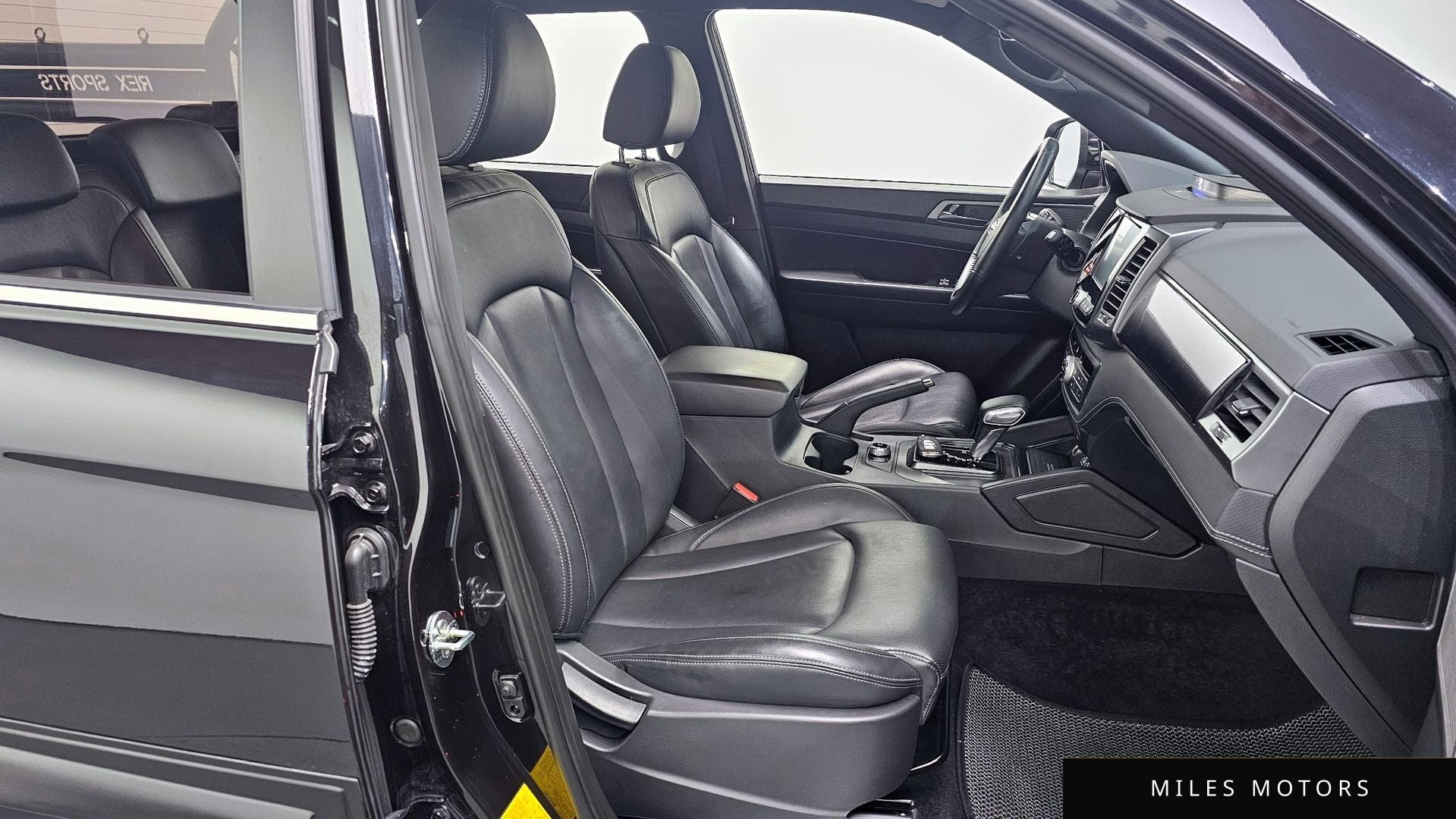 KG Mobility Rexton 2022 — миниатюра 10