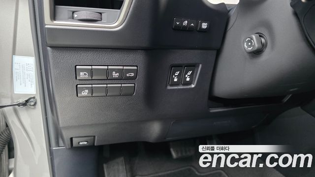 Лексус NX300h 2020 — миниатюра 17