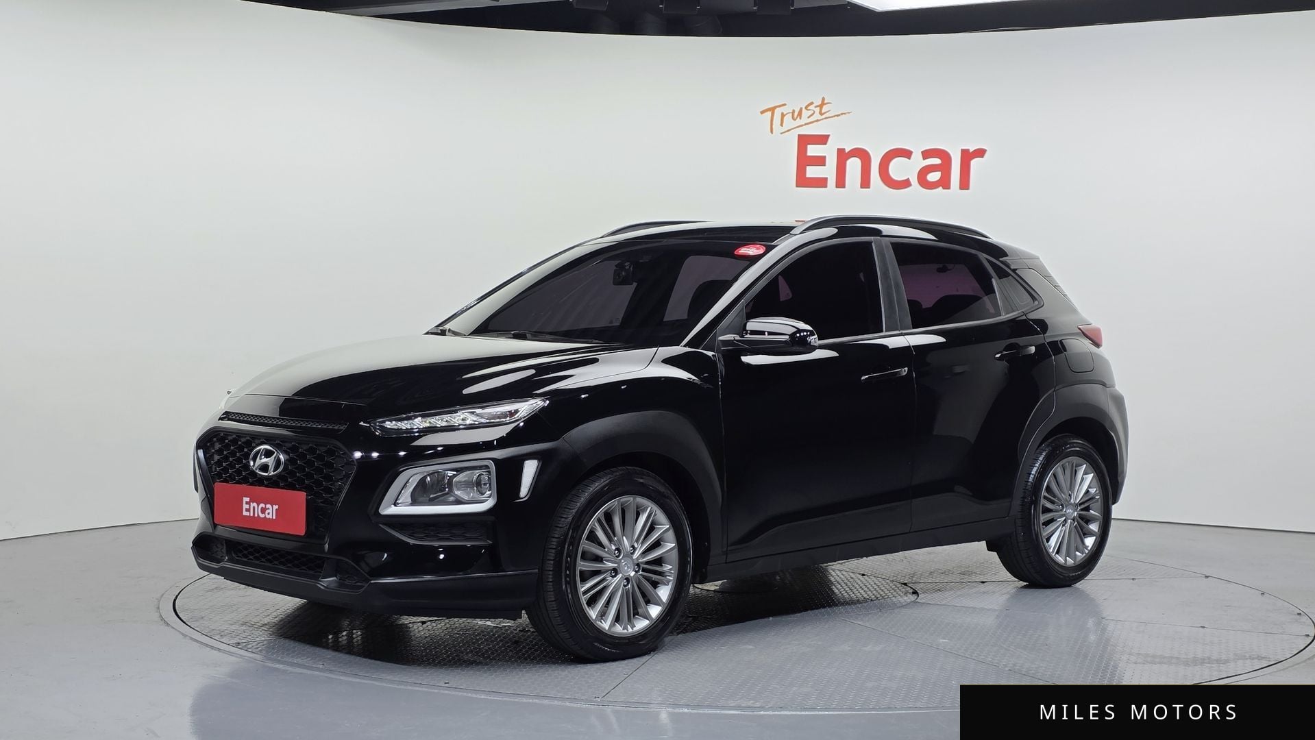 Hyundai Kona 2018 — фото 1 из 12