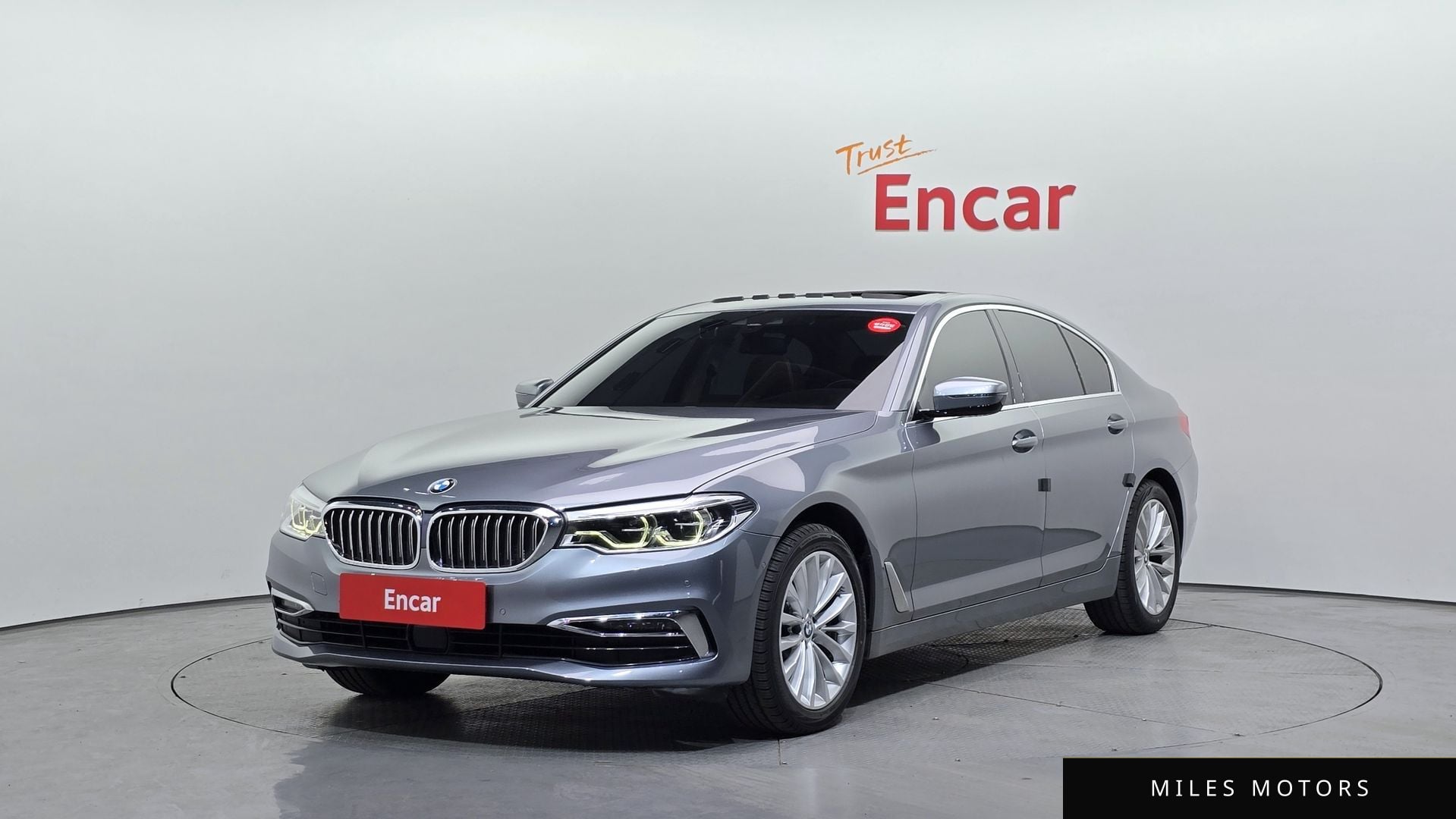 BMW 5 Series (G30) 2019 — фото 1 из 12