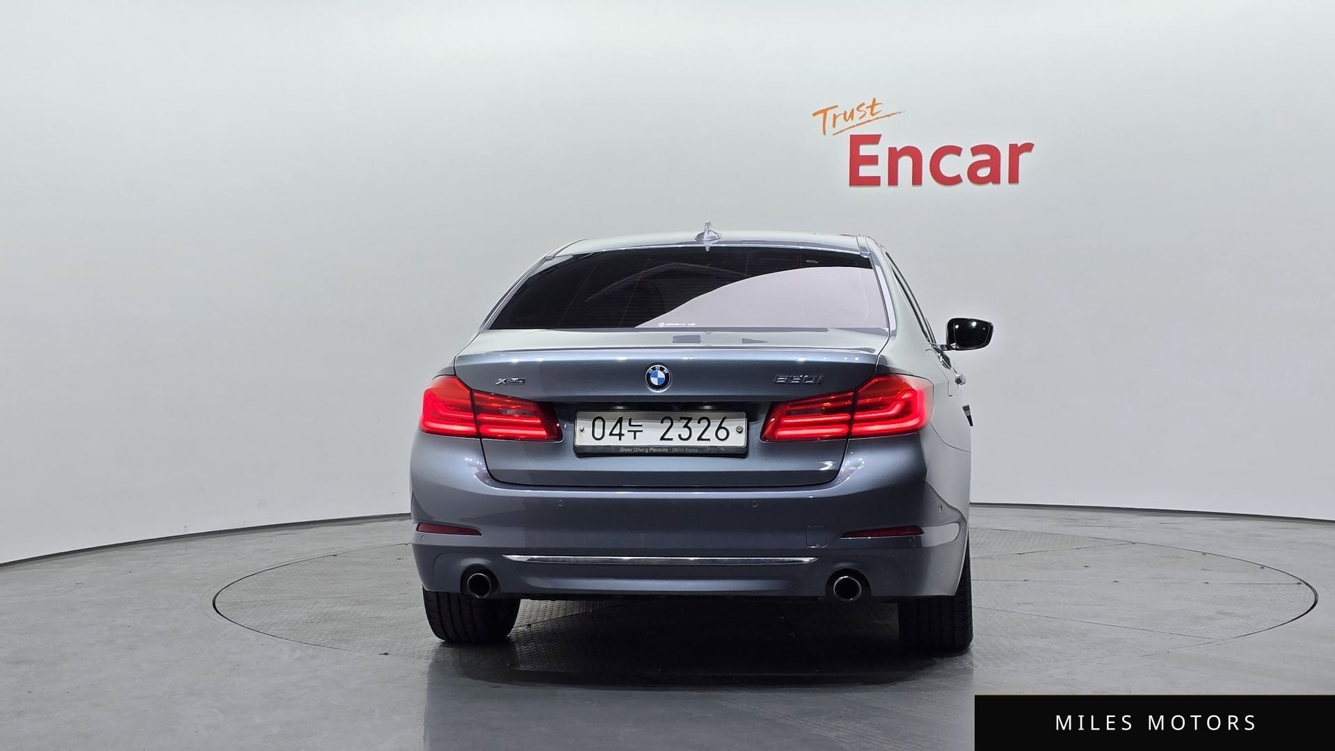 BMW 5 Series (G30) 2019 — миниатюра 4
