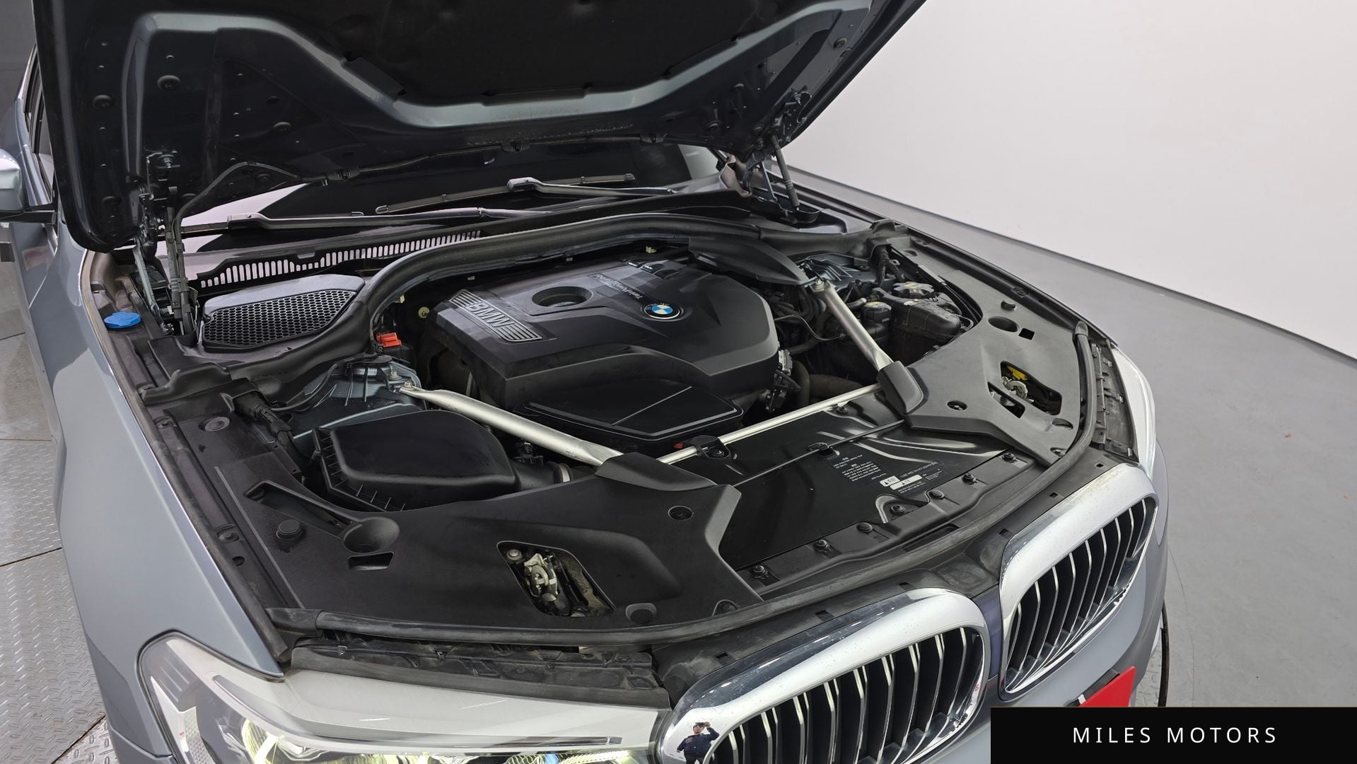 BMW 5 Series (G30) 2019 — миниатюра 6