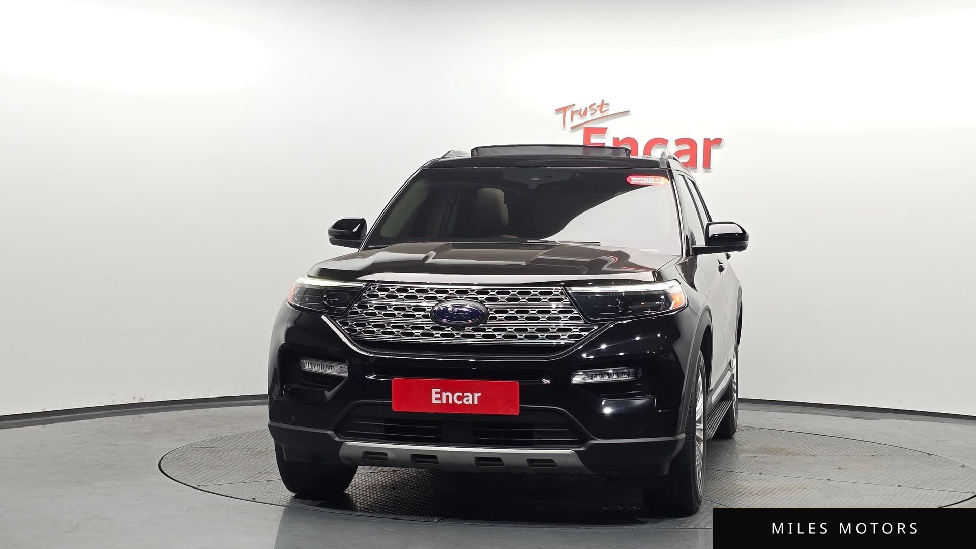 Ford Explorer 2021 — миниатюра 2