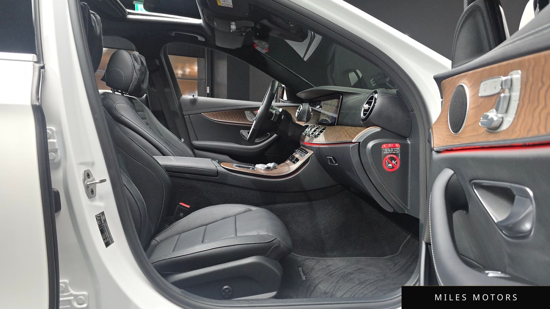 Mercedes-Benz E-Class W213 2023 — миниатюра 11