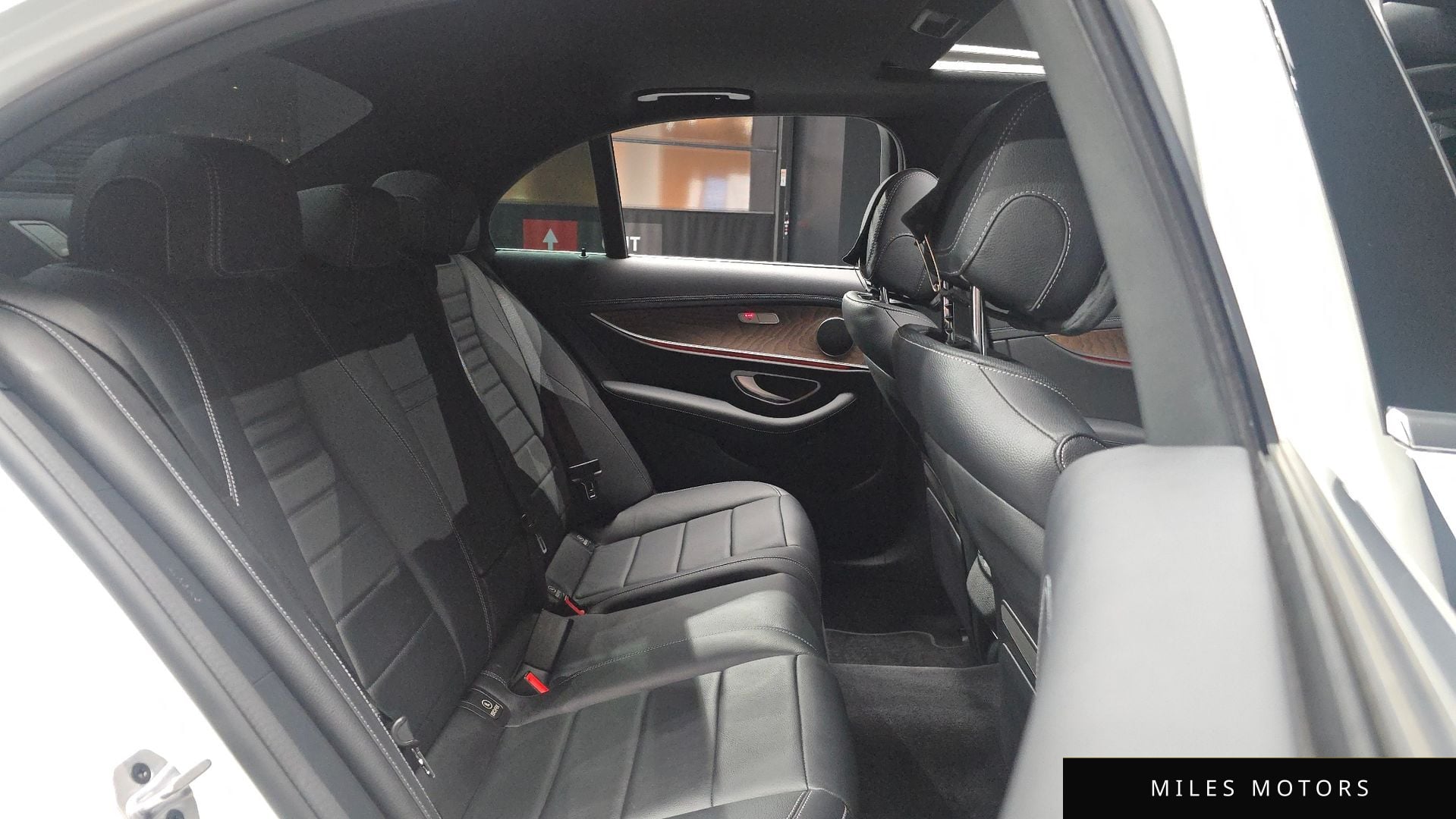 Mercedes-Benz E-Class W213 2023 — миниатюра 12