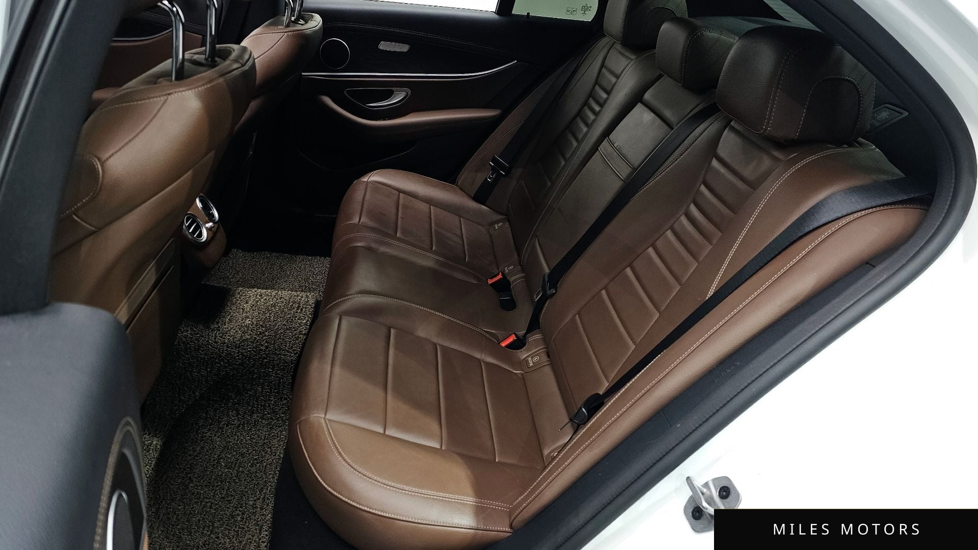 Mercedes-Benz E-Class W213 2023 — миниатюра 12