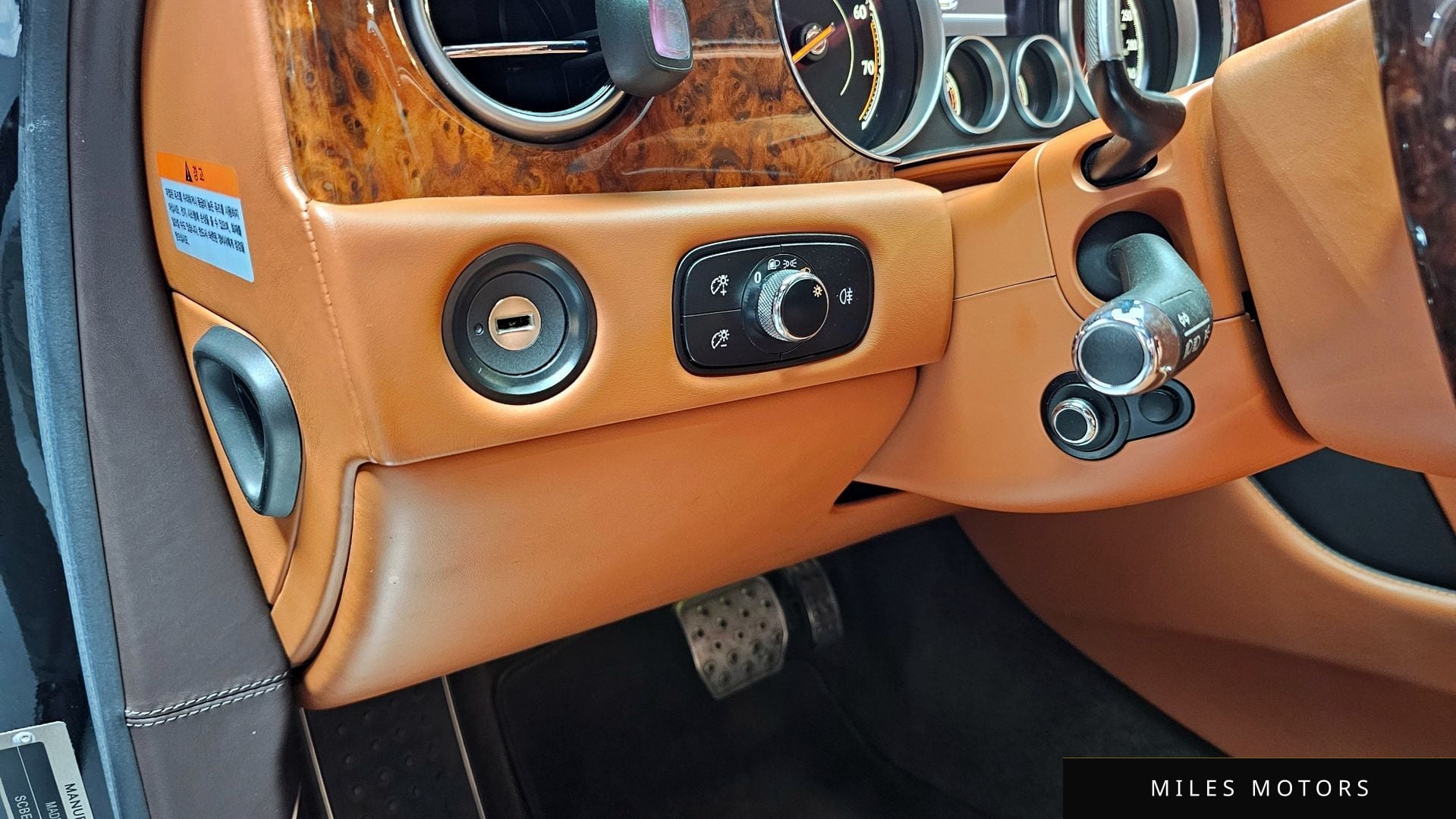 Bentley 플라잉스퍼 2017 — миниатюра 17