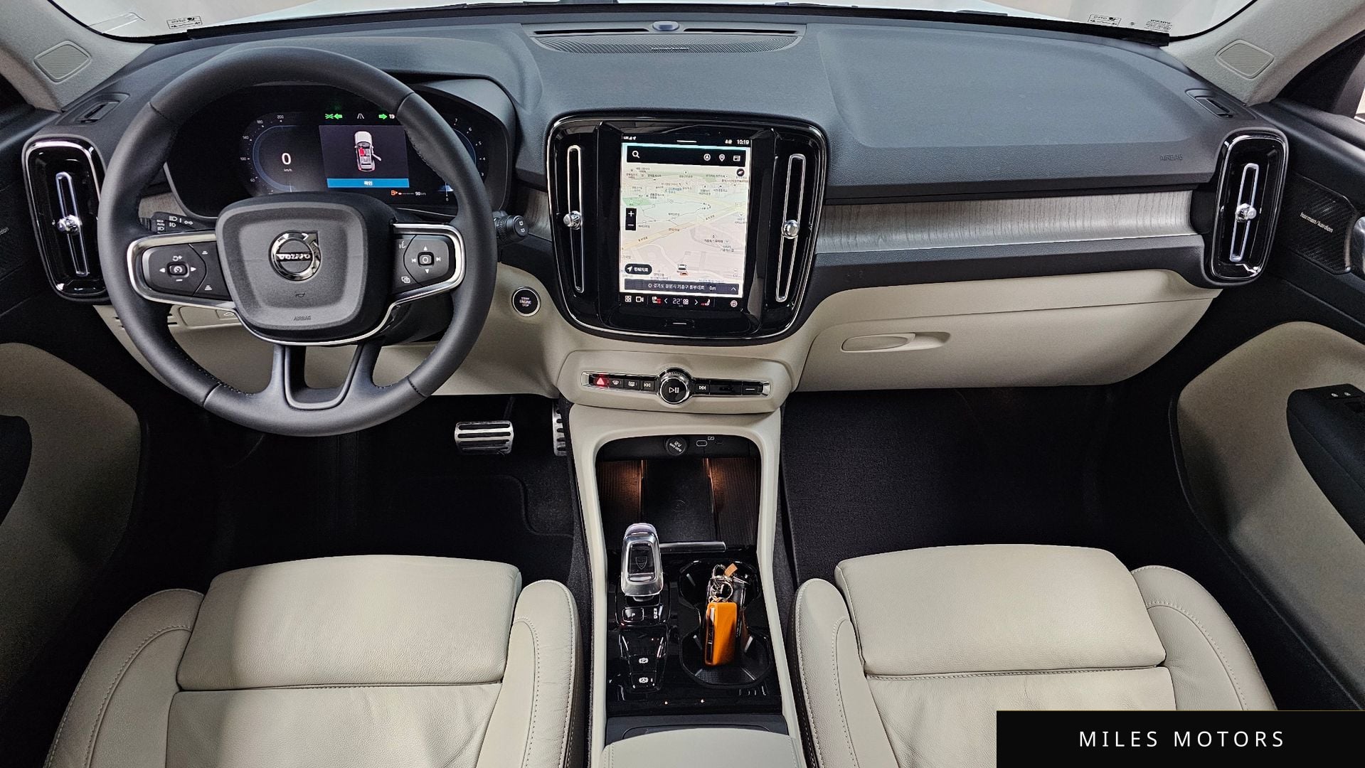 Volvo XC40 2023 — миниатюра 7