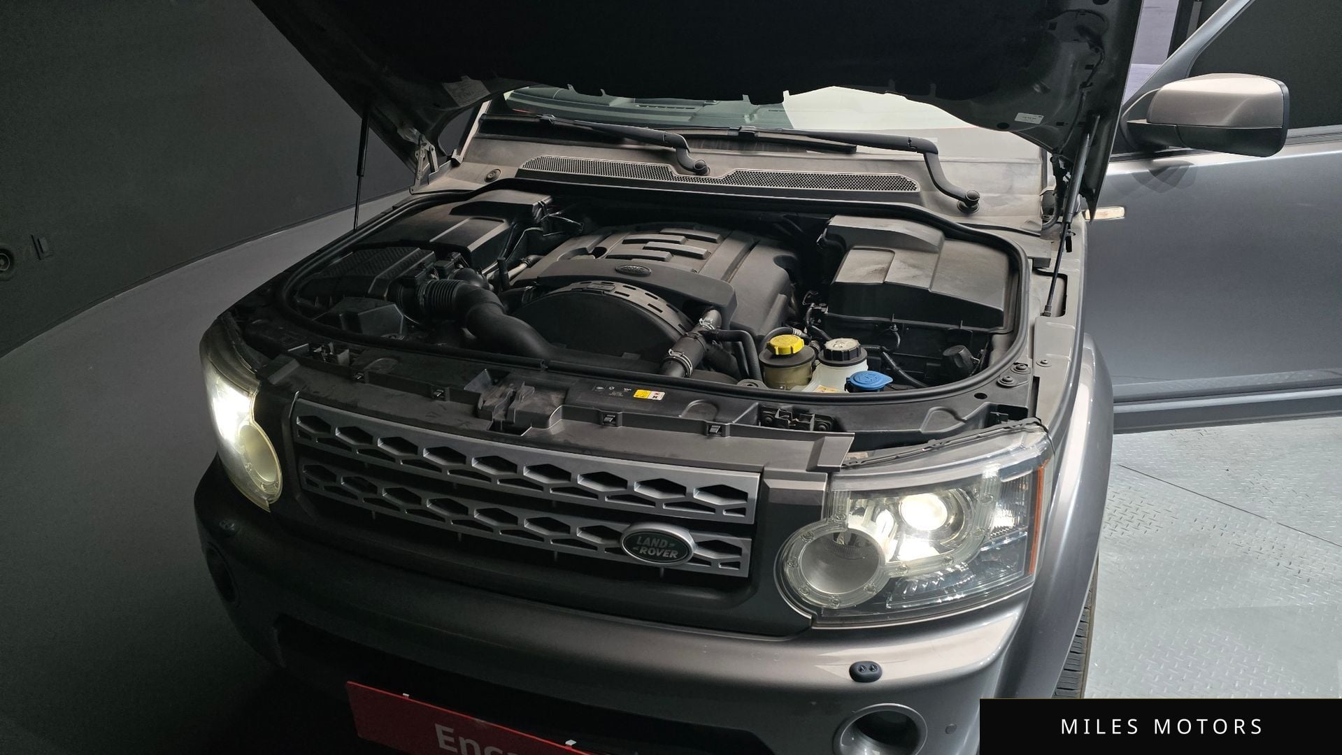 Land Rover Discovery 2011 — миниатюра 6