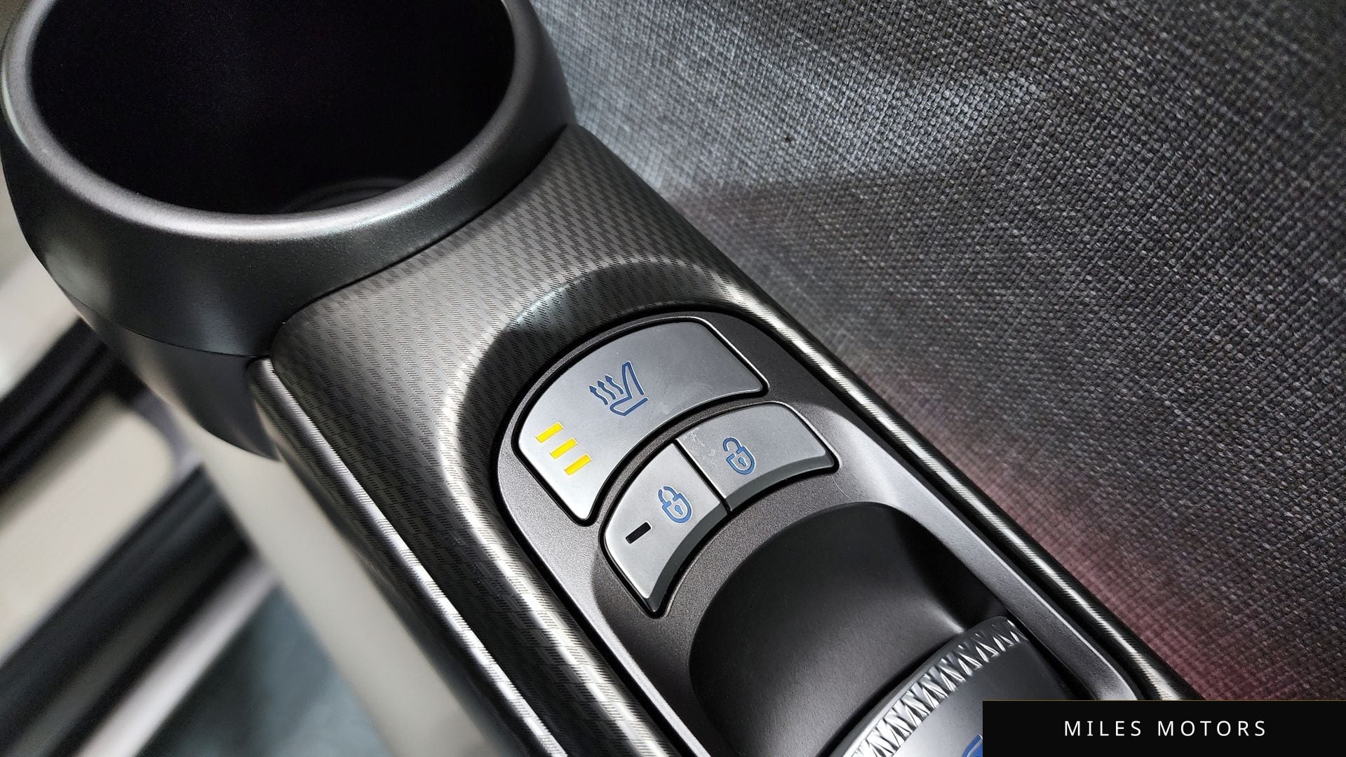 Genesis GV60 2022 — миниатюра 19