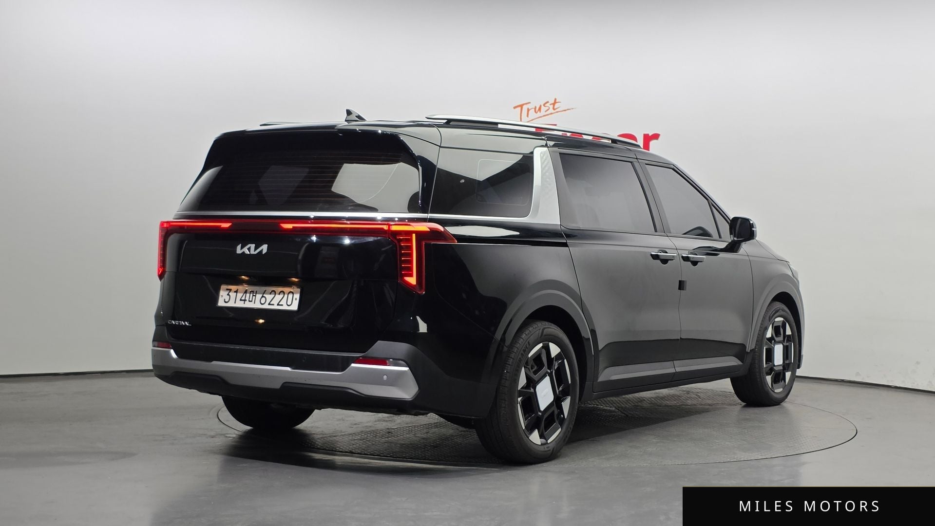 Kia Canival 2024 — миниатюра 2