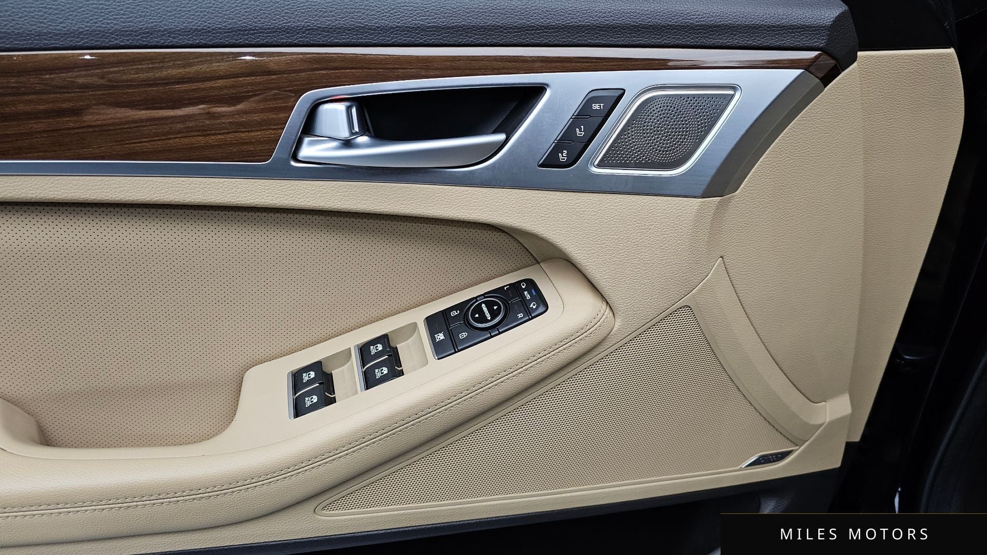 Genesis G80 2017 — миниатюра 18