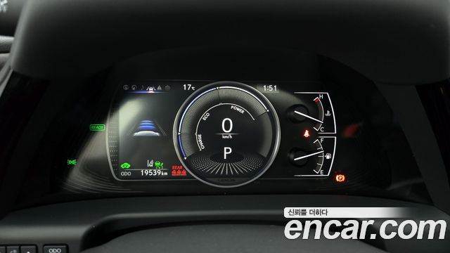 Лексус ES300h 2025 — миниатюра 8
