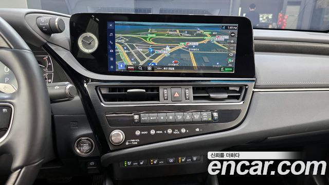 Лексус ES300h 2025 — миниатюра 16