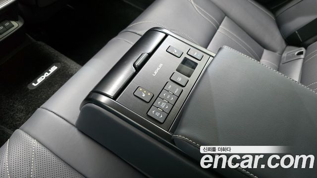 Лексус ES300h 2025 — миниатюра 18
