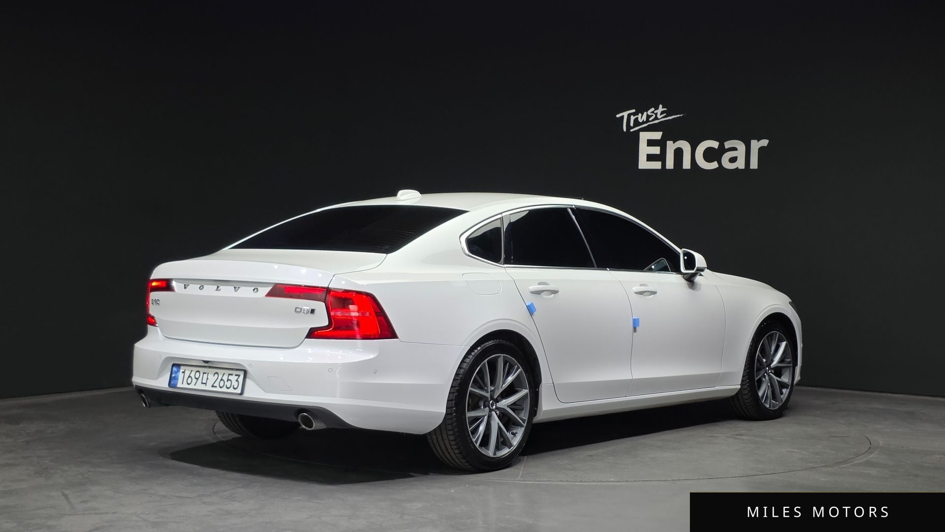 Volvo S90 2017 — миниатюра 2