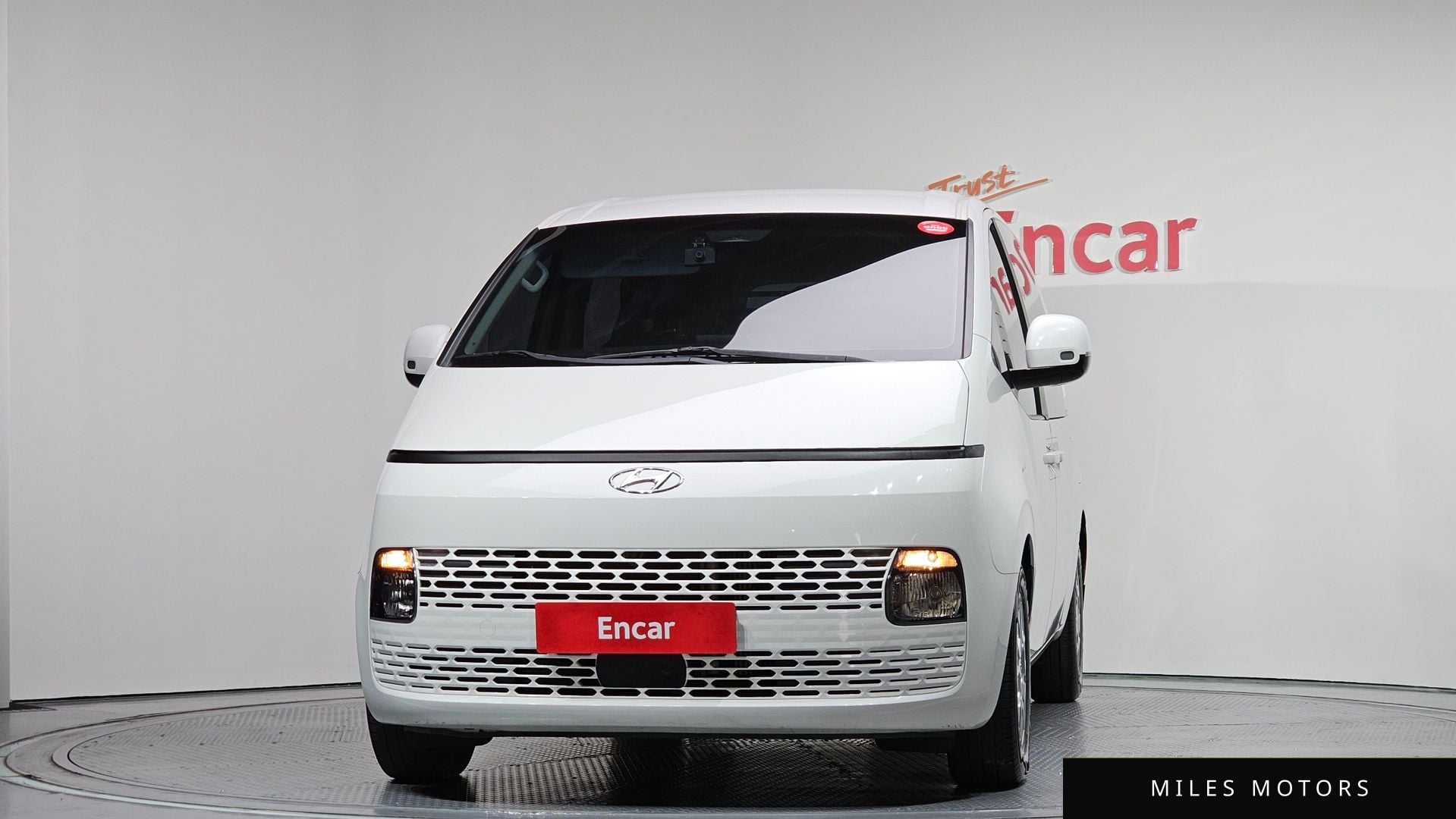 Hyundai Staria 2022 — миниатюра 3