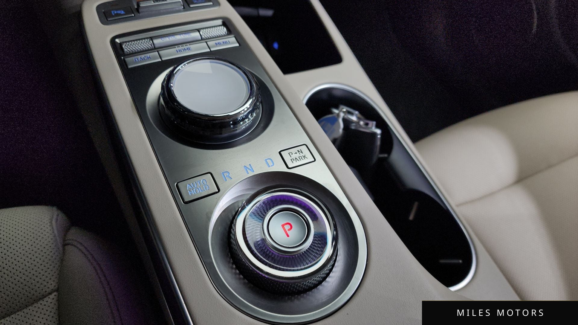 Genesis GV70 2021 — миниатюра 9