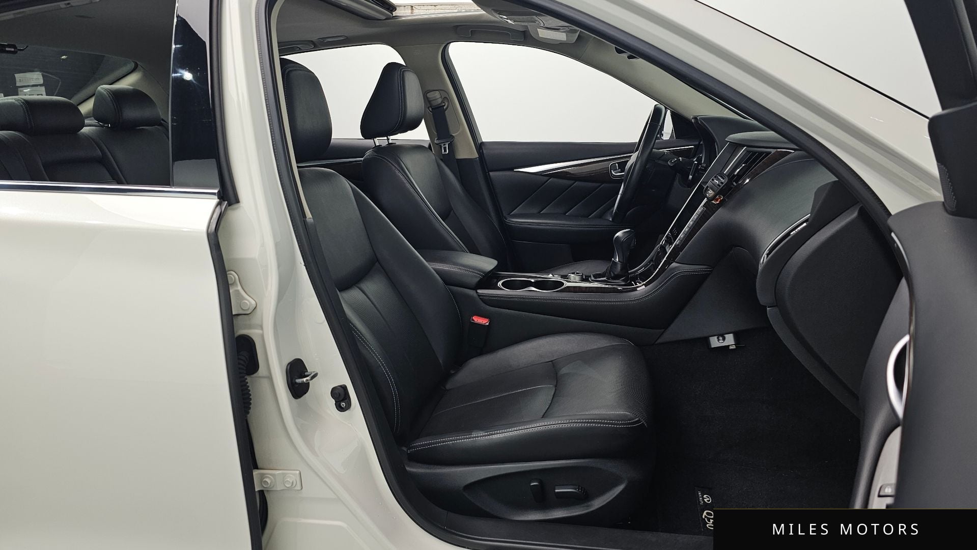 Infiniti Q50 2016 — миниатюра 10